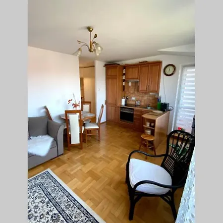 Apartament 40 M Kw Z Garazem Podziemnym *